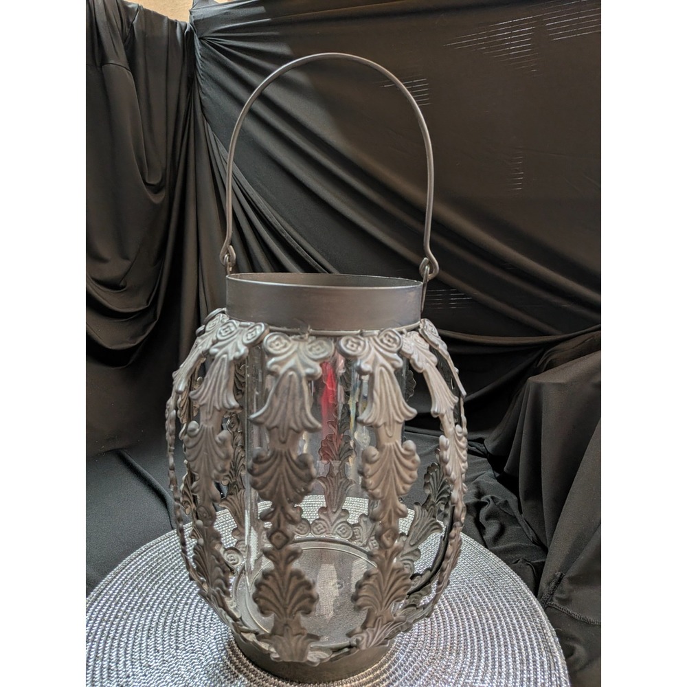 Lantern Candle - Picture 2 of 9